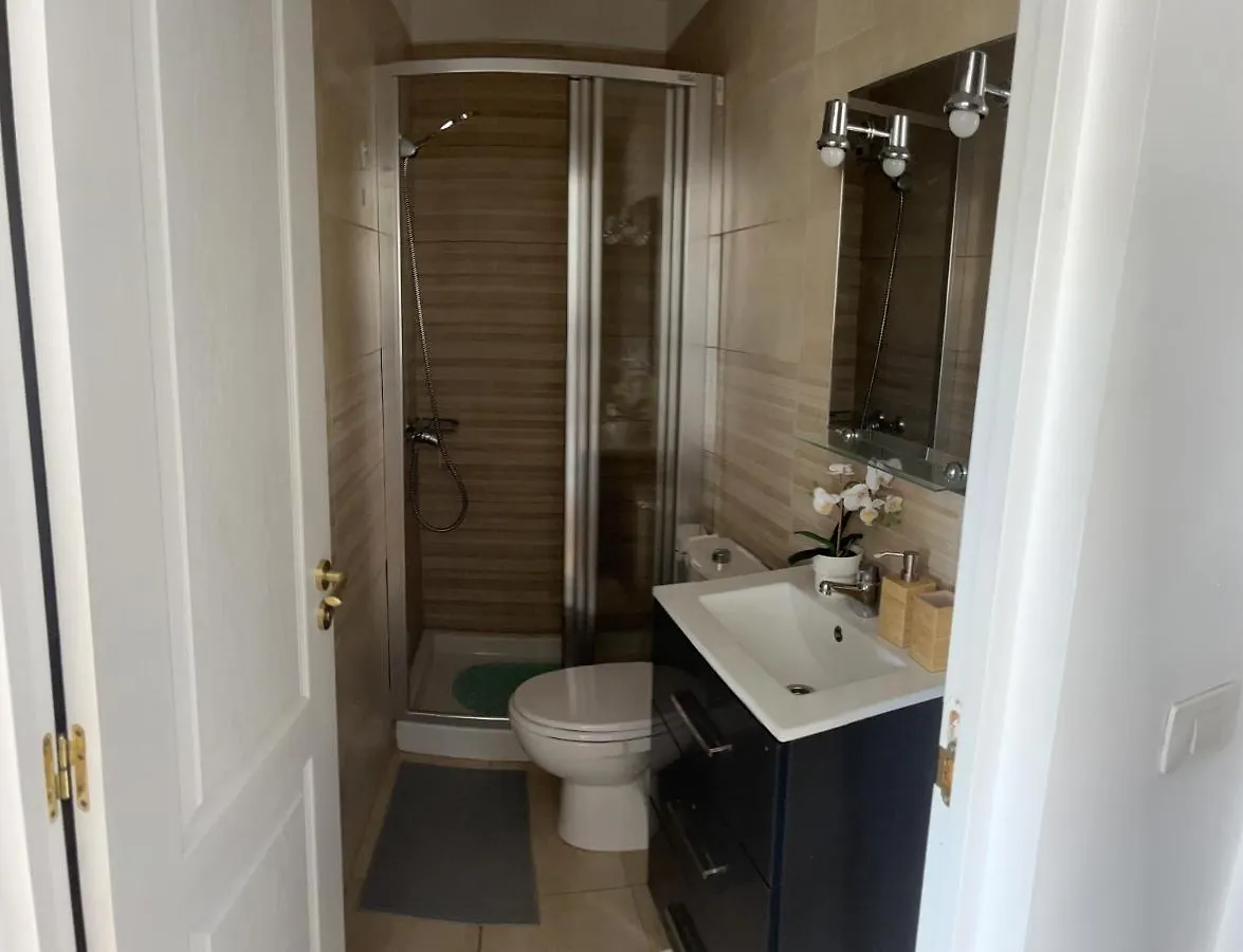別荘 2 Bedroom Apartments Los Cristianos Beach Tenerife Tamaragua アロナ